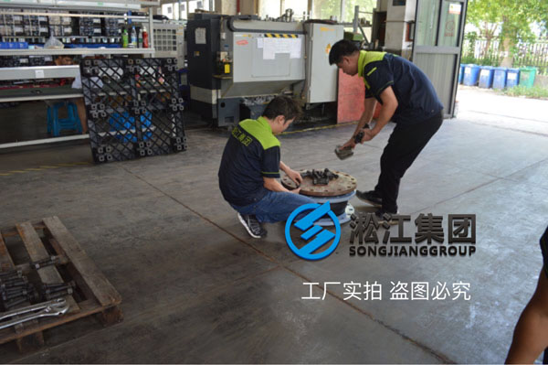 【图析】DN400橡胶接头压力检测“好质量不是说说而已” 【图析】DN400橡胶接头压力检测“好质量不是说说而已”
