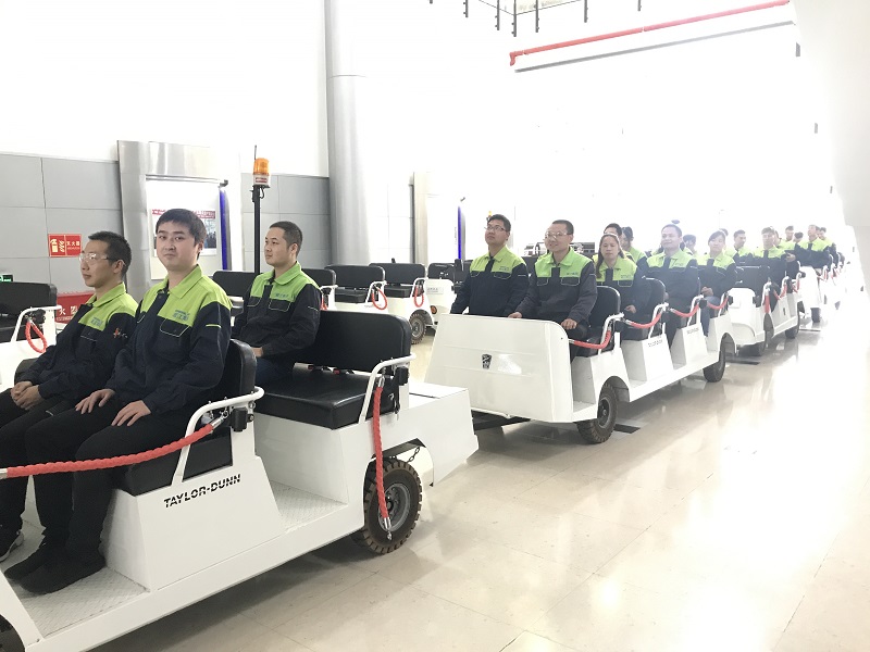 参观上汽大众汽车第三工厂 参观上汽大众汽车第三工厂